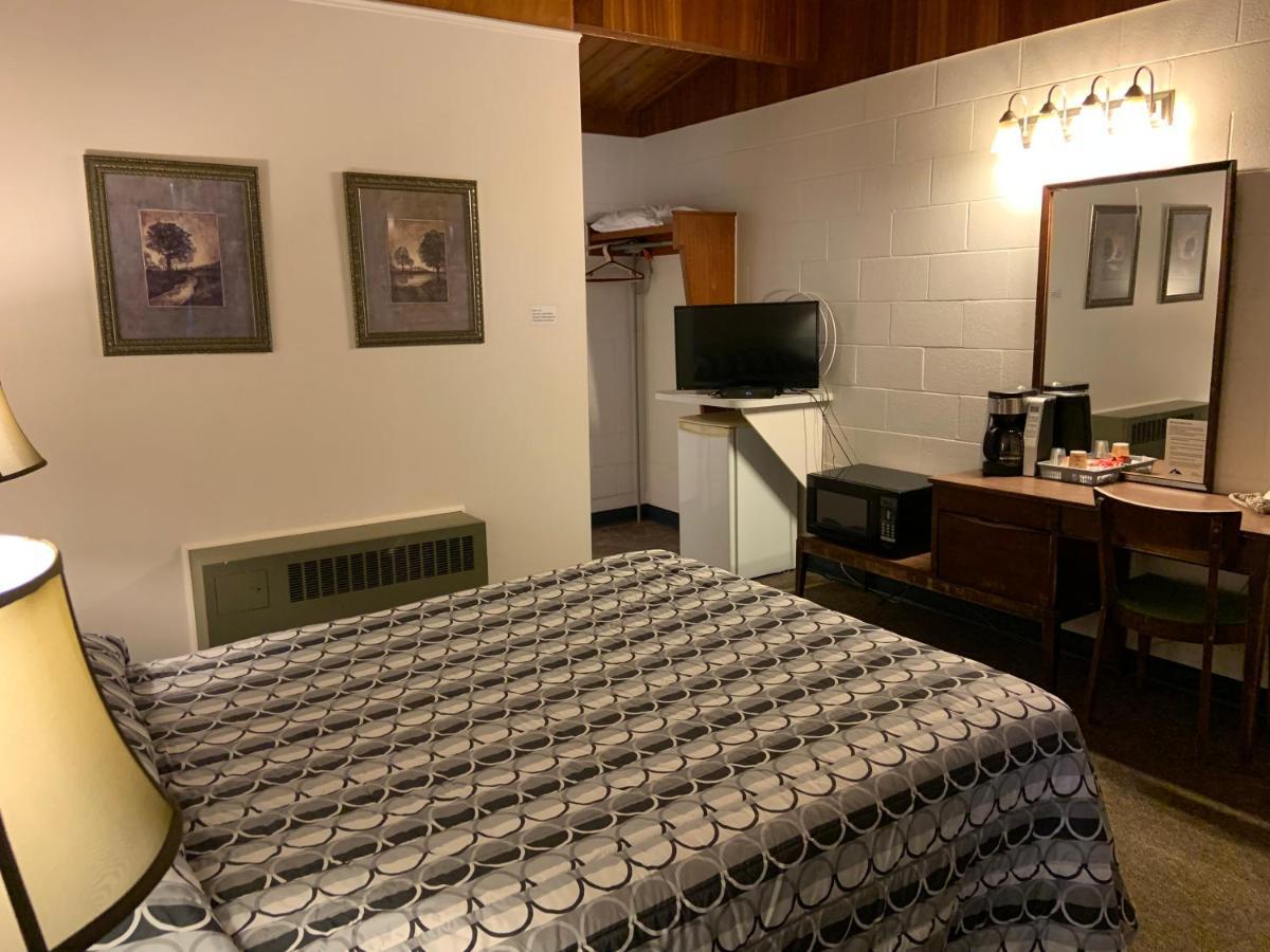 Ace Crown Motel Medicine Hat Εξωτερικό φωτογραφία